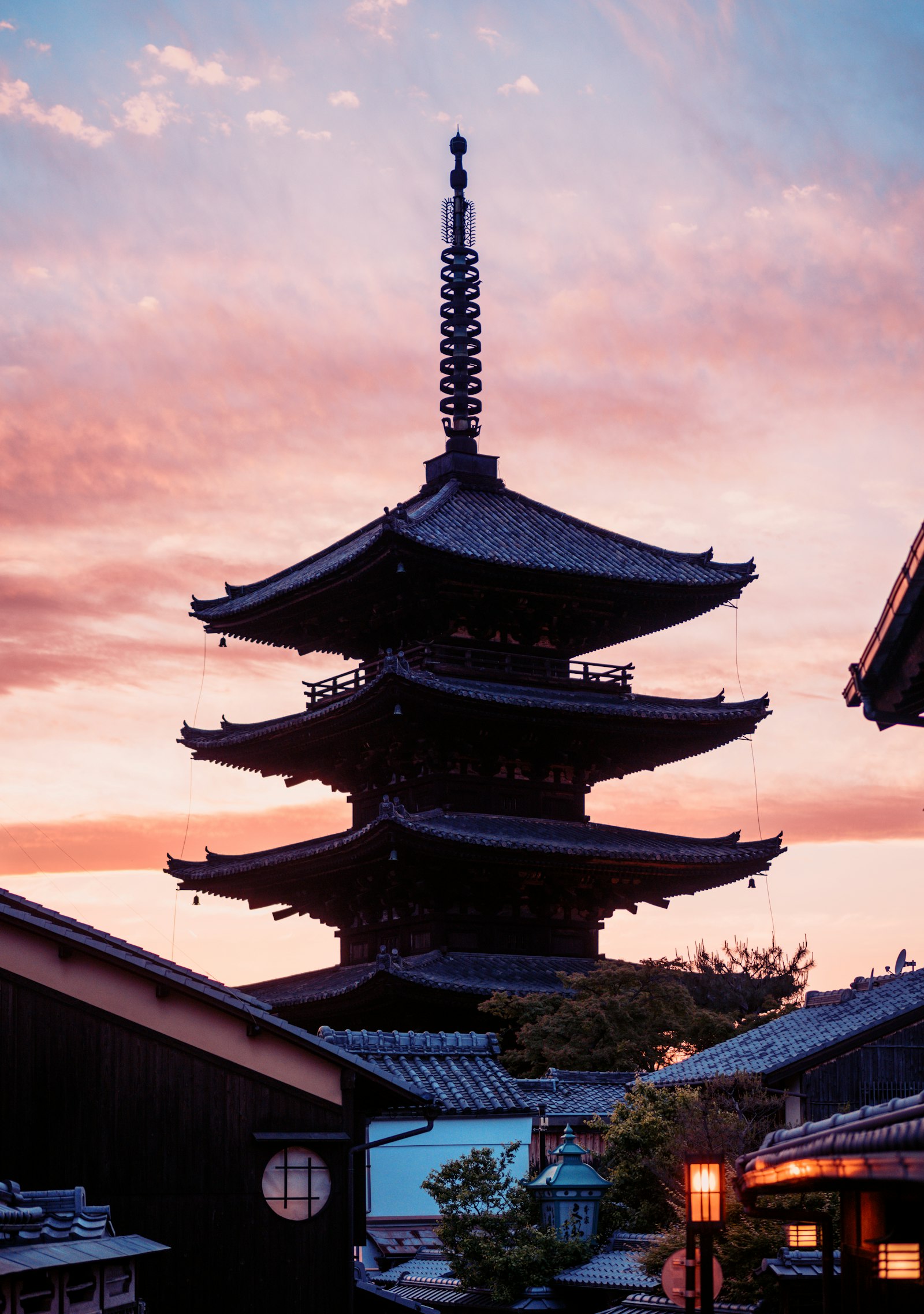 Hokan-ji Temple pagoda in Kyoto at sunset